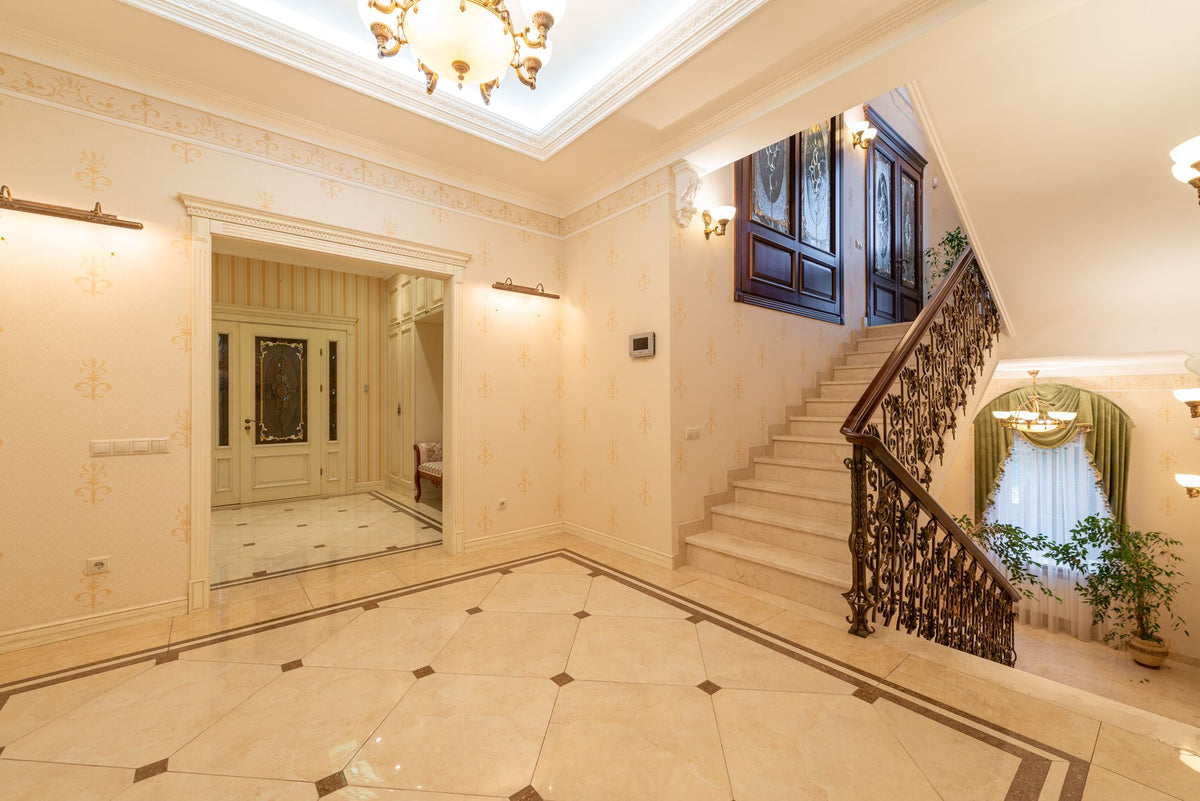 How to Create an Elegant Entryway That Sets the Tone