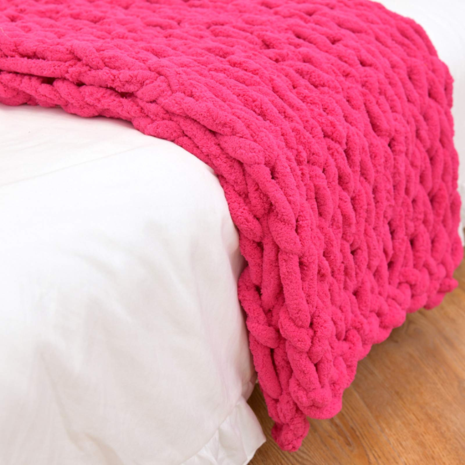Chunky Knit Blanket Chenille, Handmade Chunky Throw Blankets Bulky Soft Fluffy Oversized Cable Braided Hand Knotted Throw for Sofa, Boho Gift -